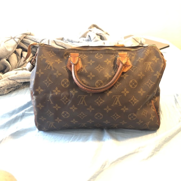 Louis Vuitton Handbags - Louis Vuitton ‘92 Speedy 35 (Used)